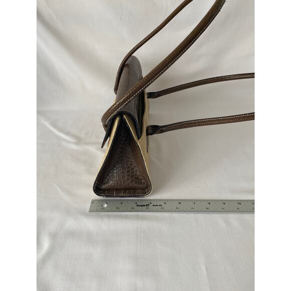 Tommy Hilfiger designer straw hand bag/shoulder bag. Gently used. - Picture 3 of 10